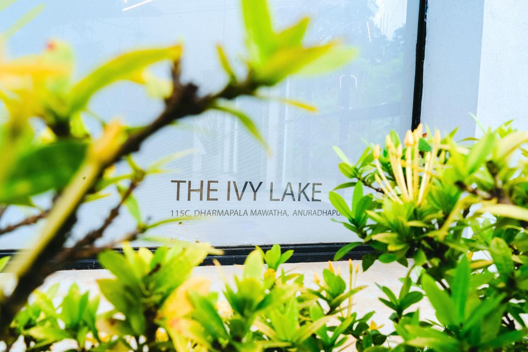 The Ivy Lake Анурадхапура Екстериор снимка